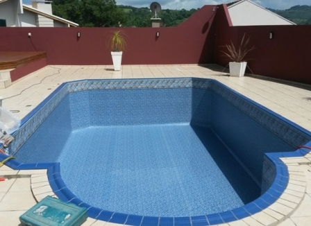 Instalação e manutenção de piscinas
